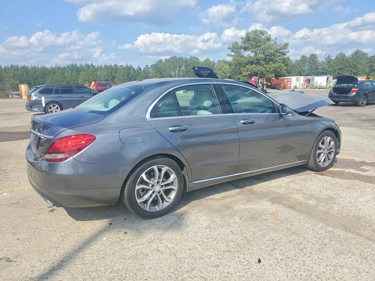 Mercedes-Benz C-Class 300