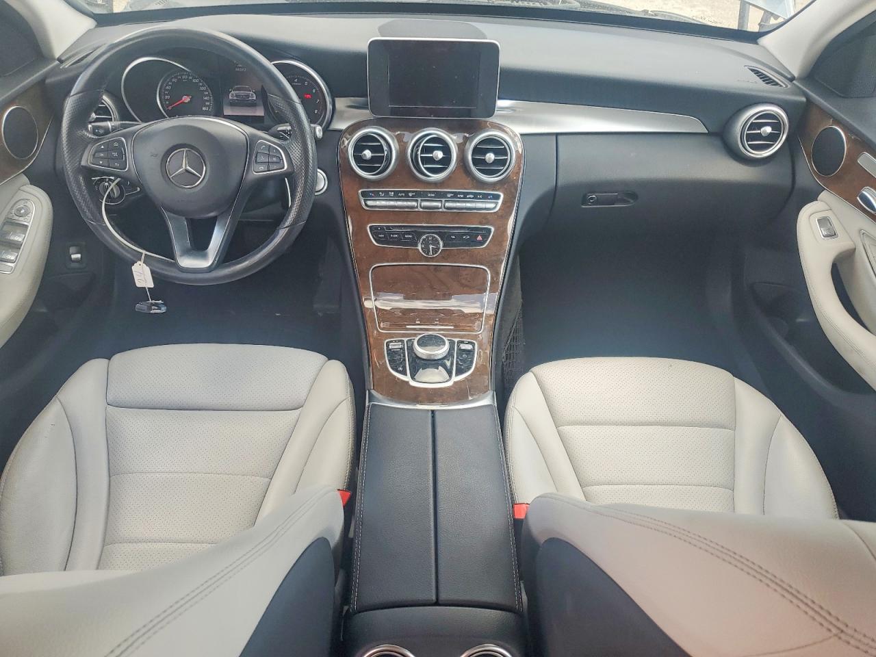 Mercedes-Benz C-Class 300