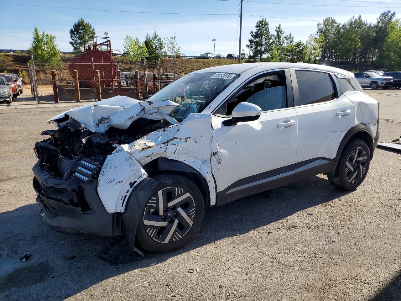 Salvage Nissan Kicks Image