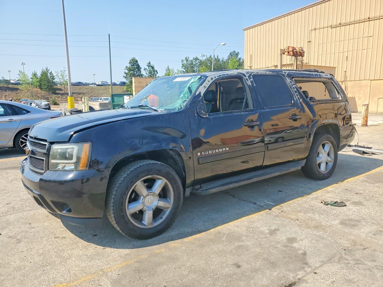 Salvage Chevrolet Surburban Image