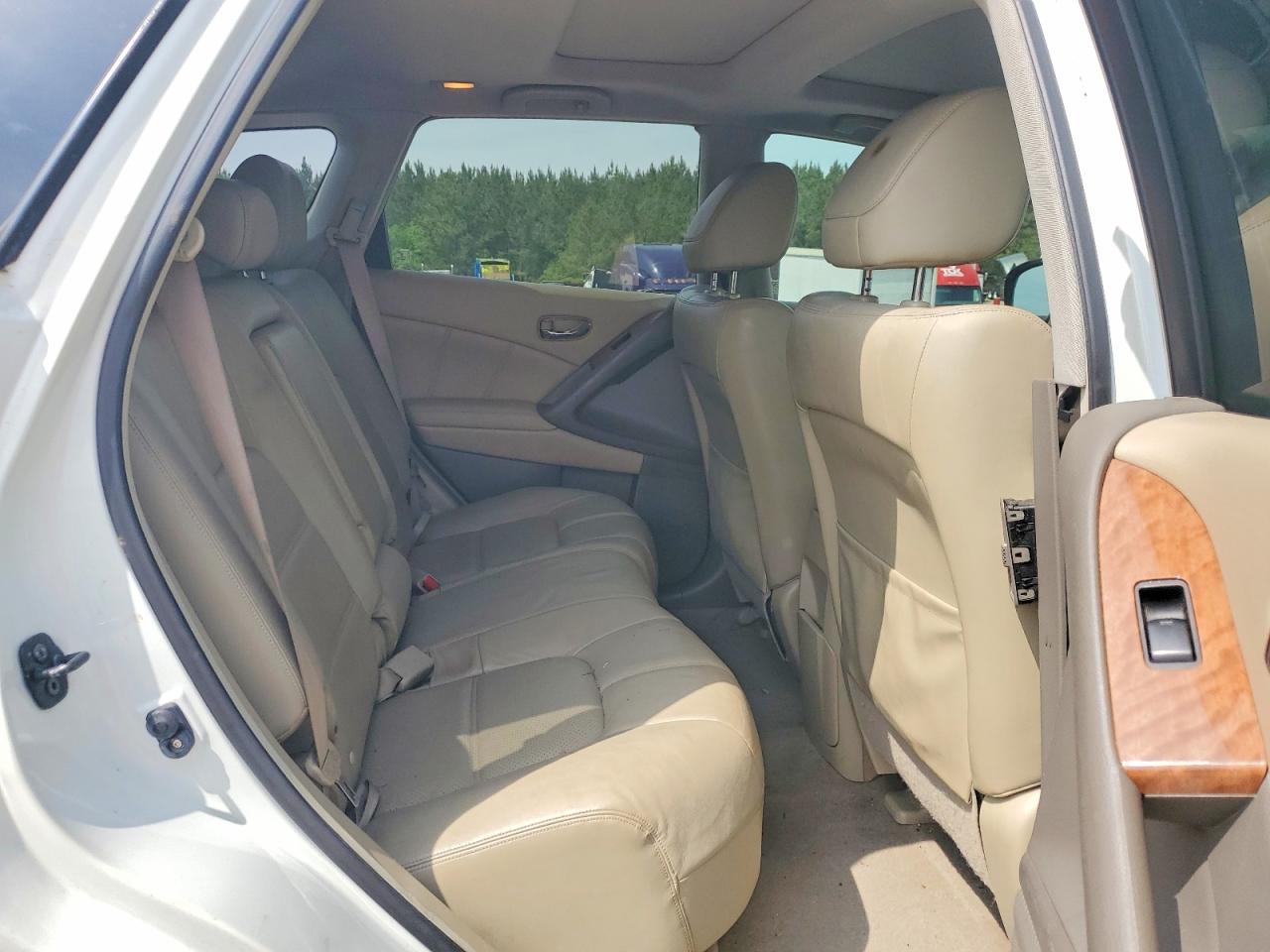 Nissan Murano S