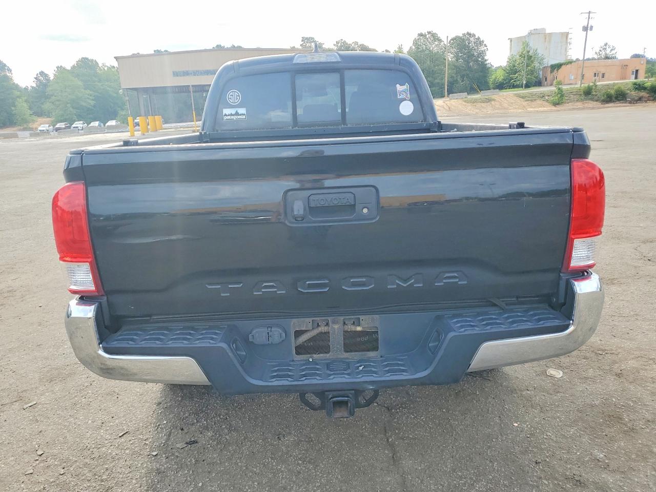 Toyota Tacoma Sr5 V6