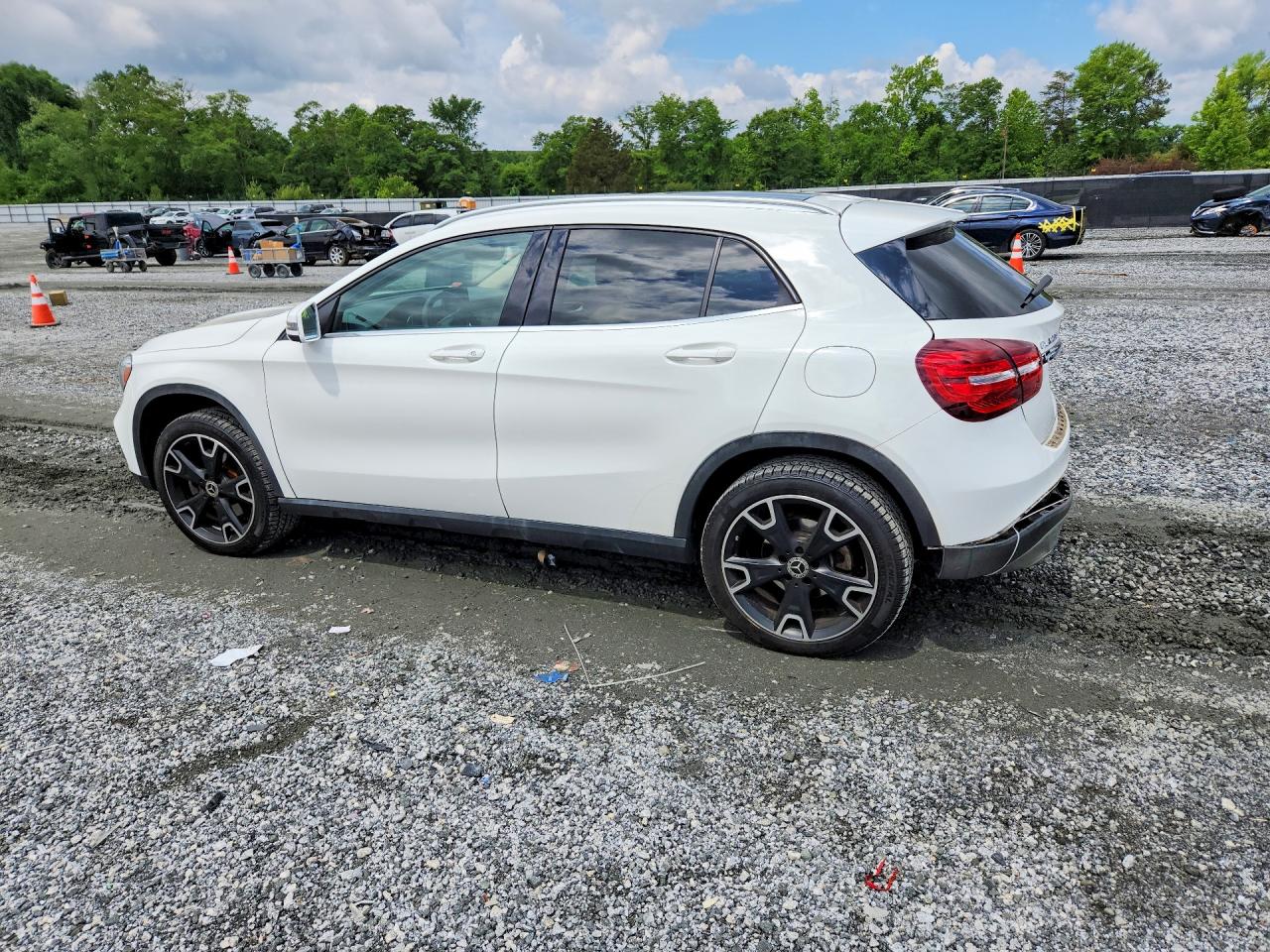 Mercedes-Benz GLA 250 4matic