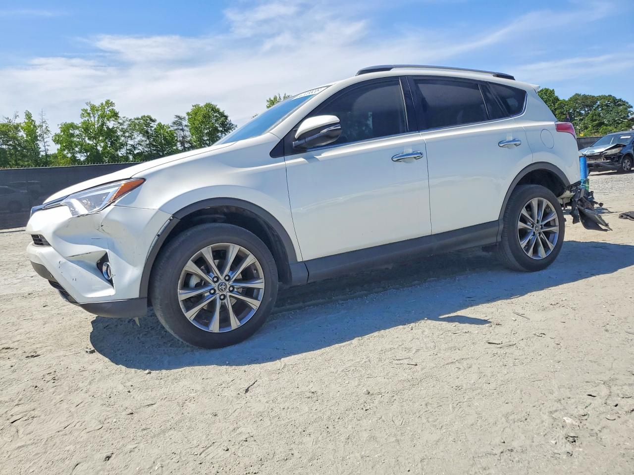 Salvage Toyota RAV4 Image