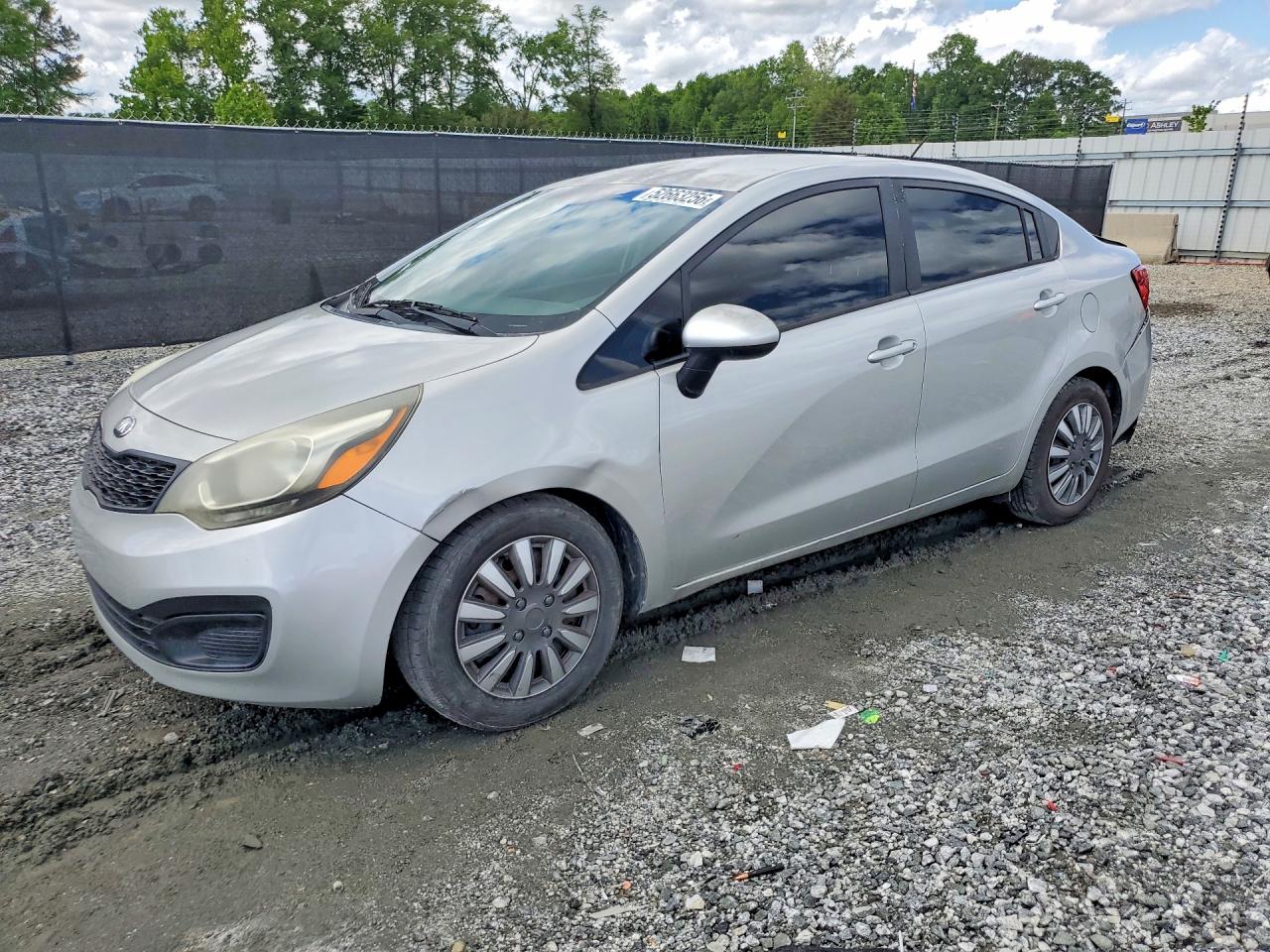 Salvage Kia Rio Image