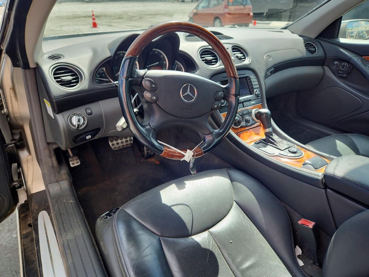 Mercedes-Benz S-Class 500