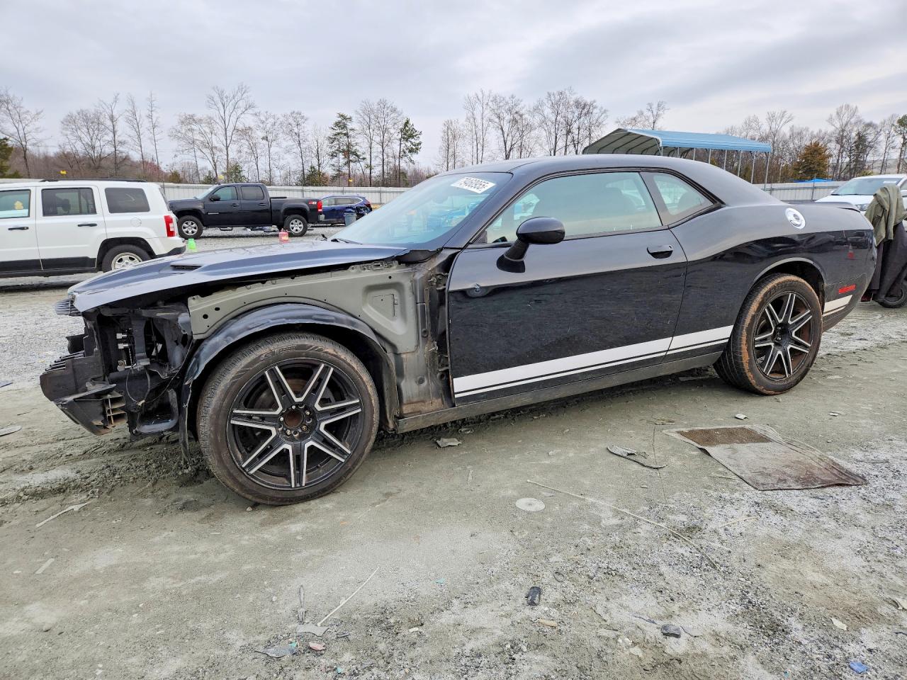 Salvage Dodge Challenger Image