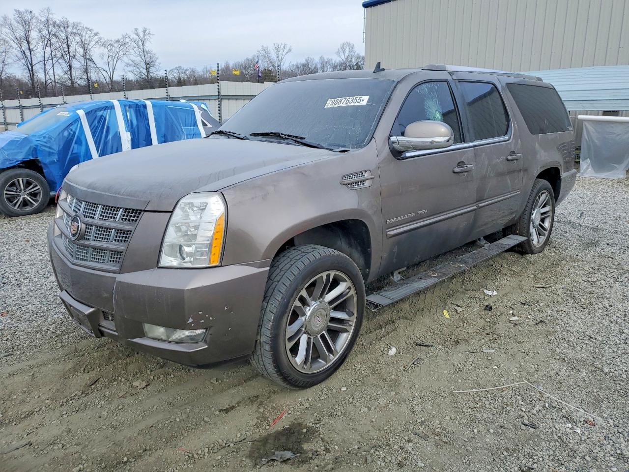 Salvage Cadillac Escalade Image