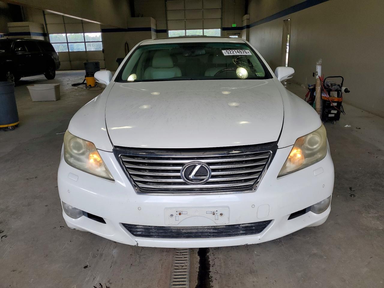 Lexus LS Base