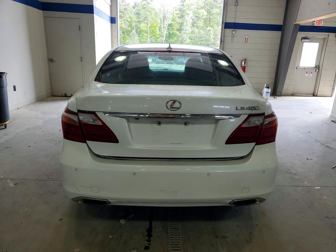 Lexus LS Base