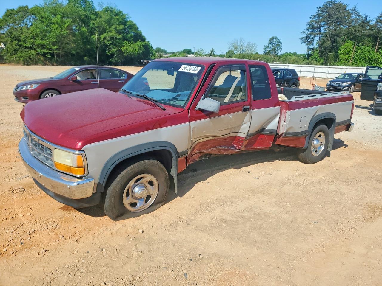 Salvage Dodge Dakota Image