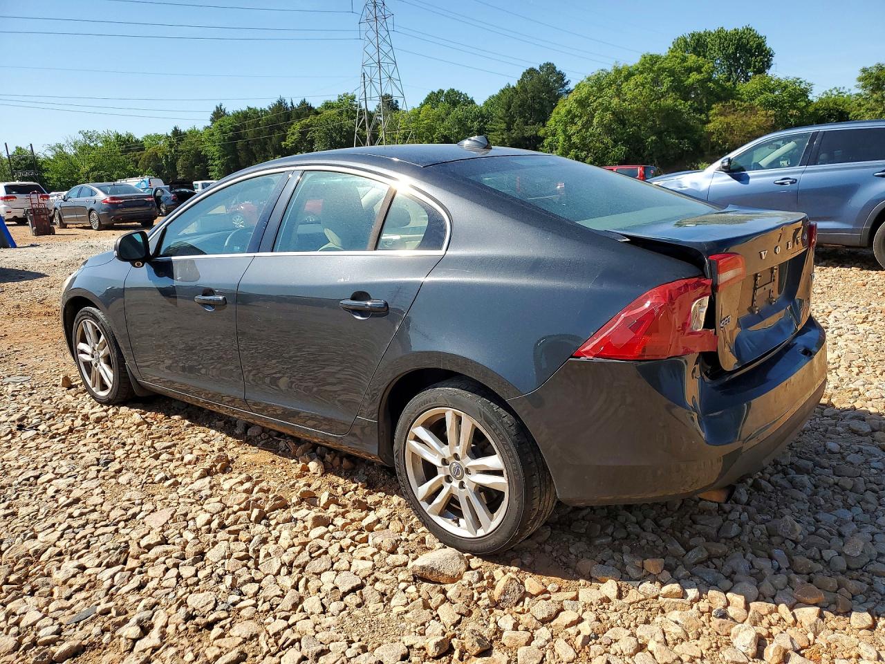 Volvo S60 T5