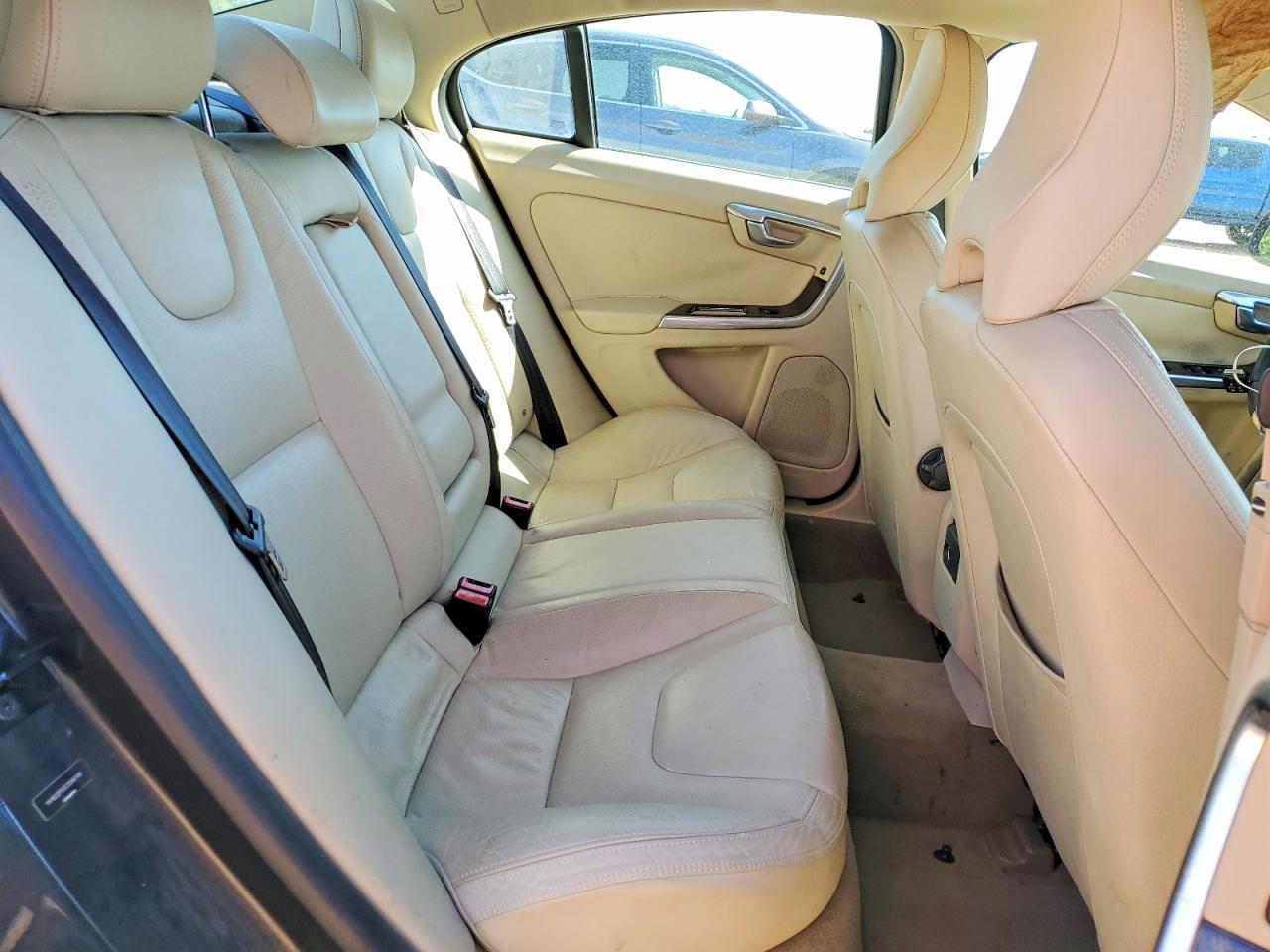 Volvo S60 T5