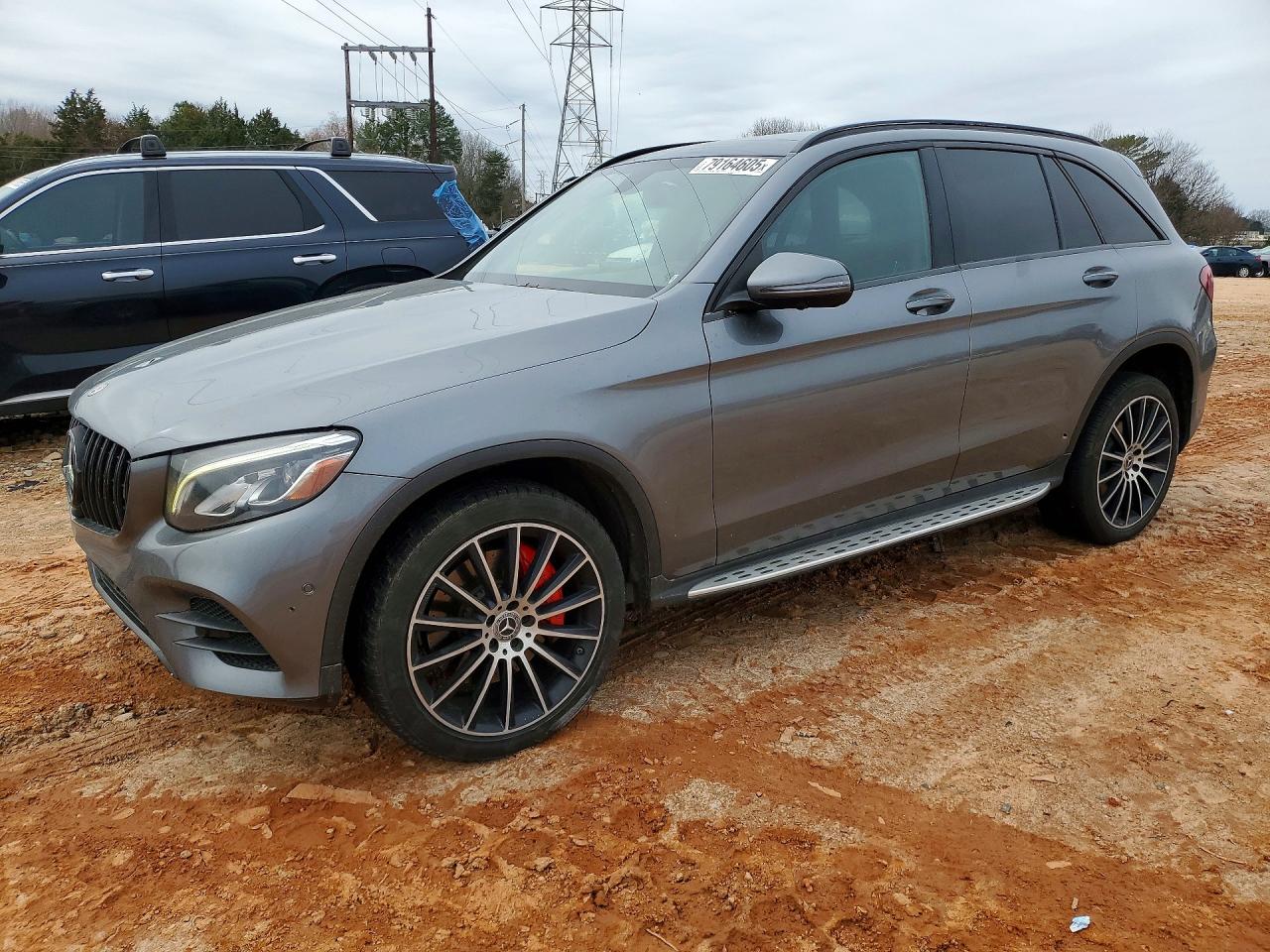 Salvage Mercedes-Benz GLC Image