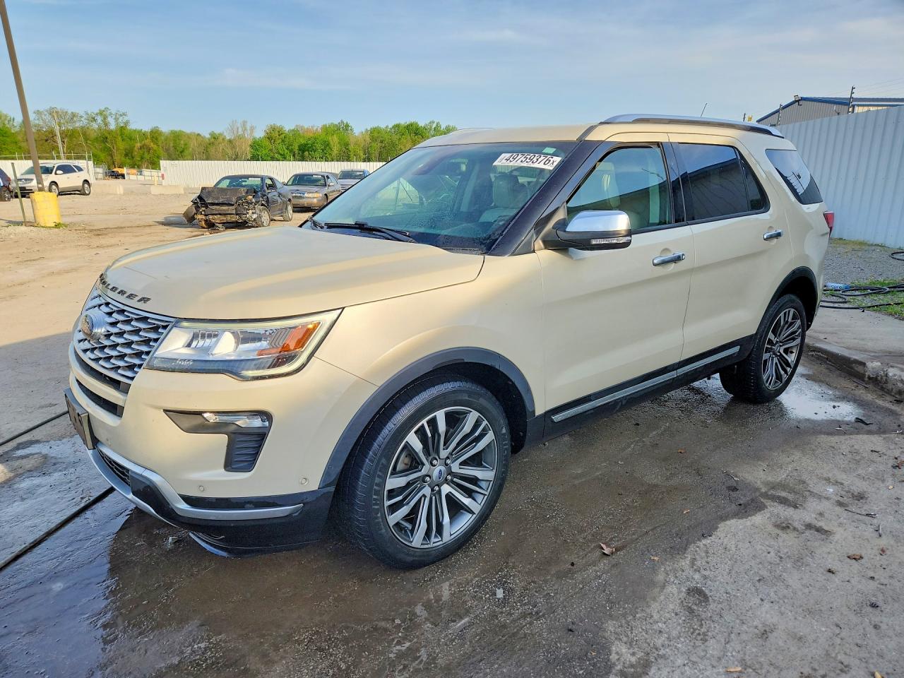 Salvage Ford Explorer Image