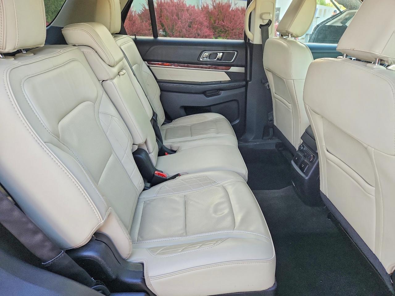 Ford Explorer Platinum