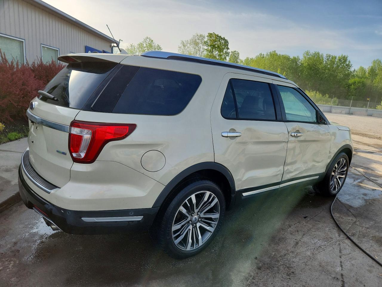 Ford Explorer Platinum