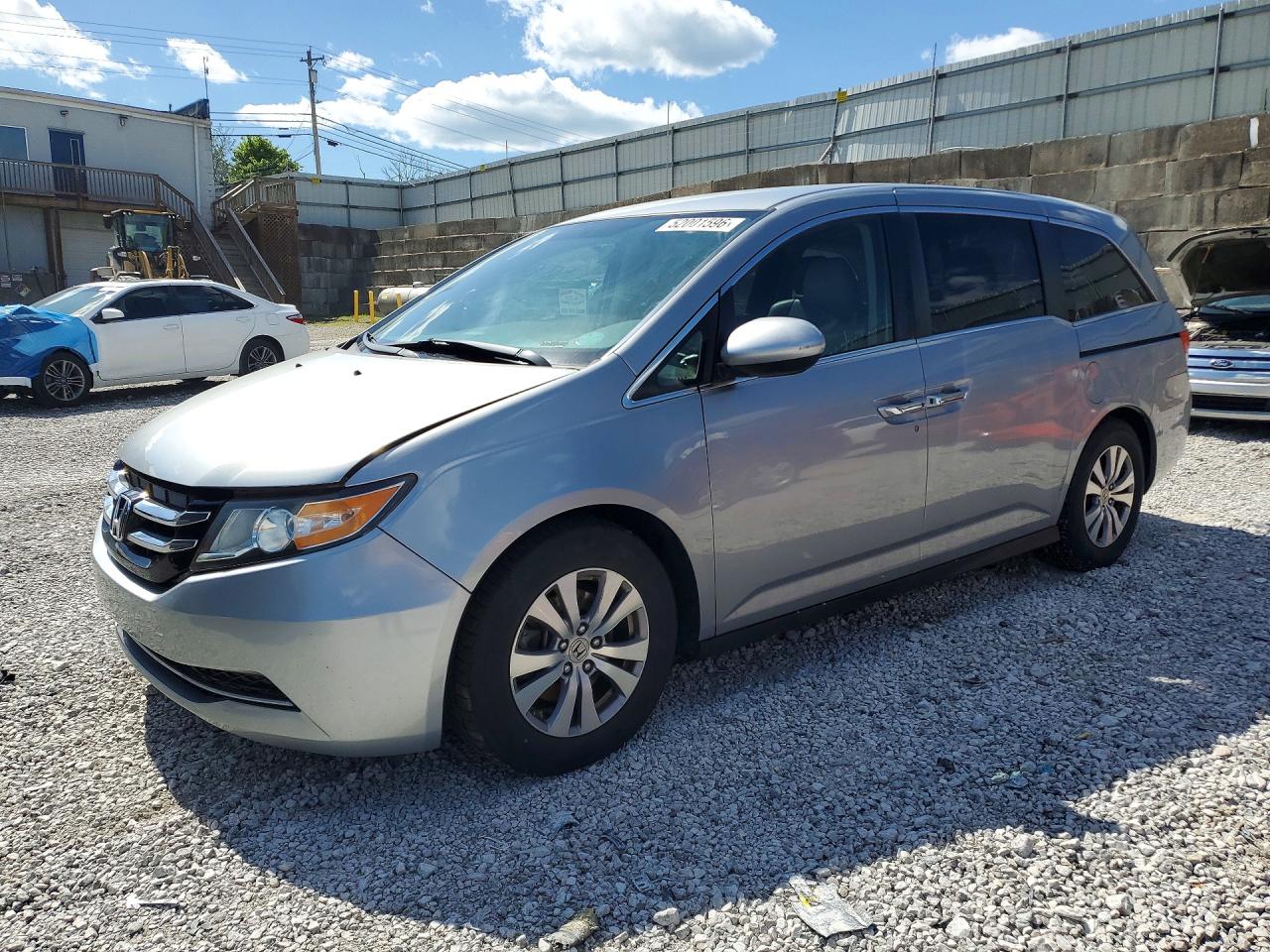Salvage Honda Odyssey Image