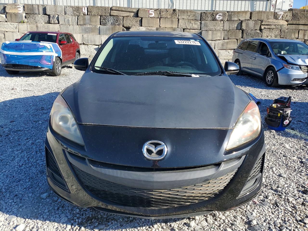 Mazda 3 I