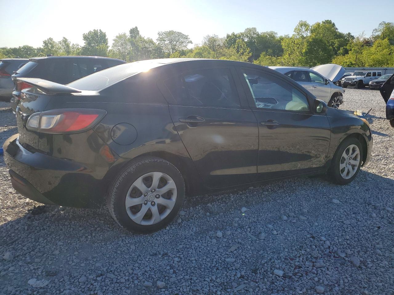 Mazda 3 I