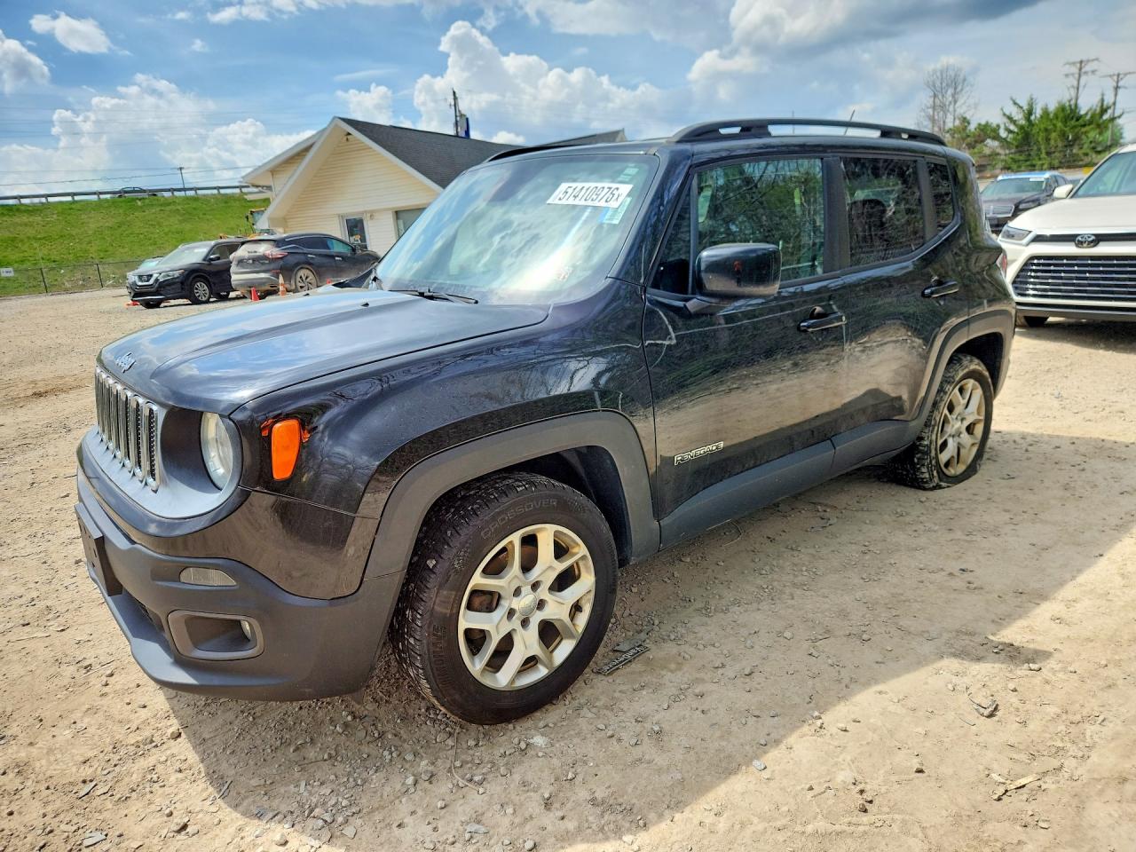 Salvage Jeep Renegade Image