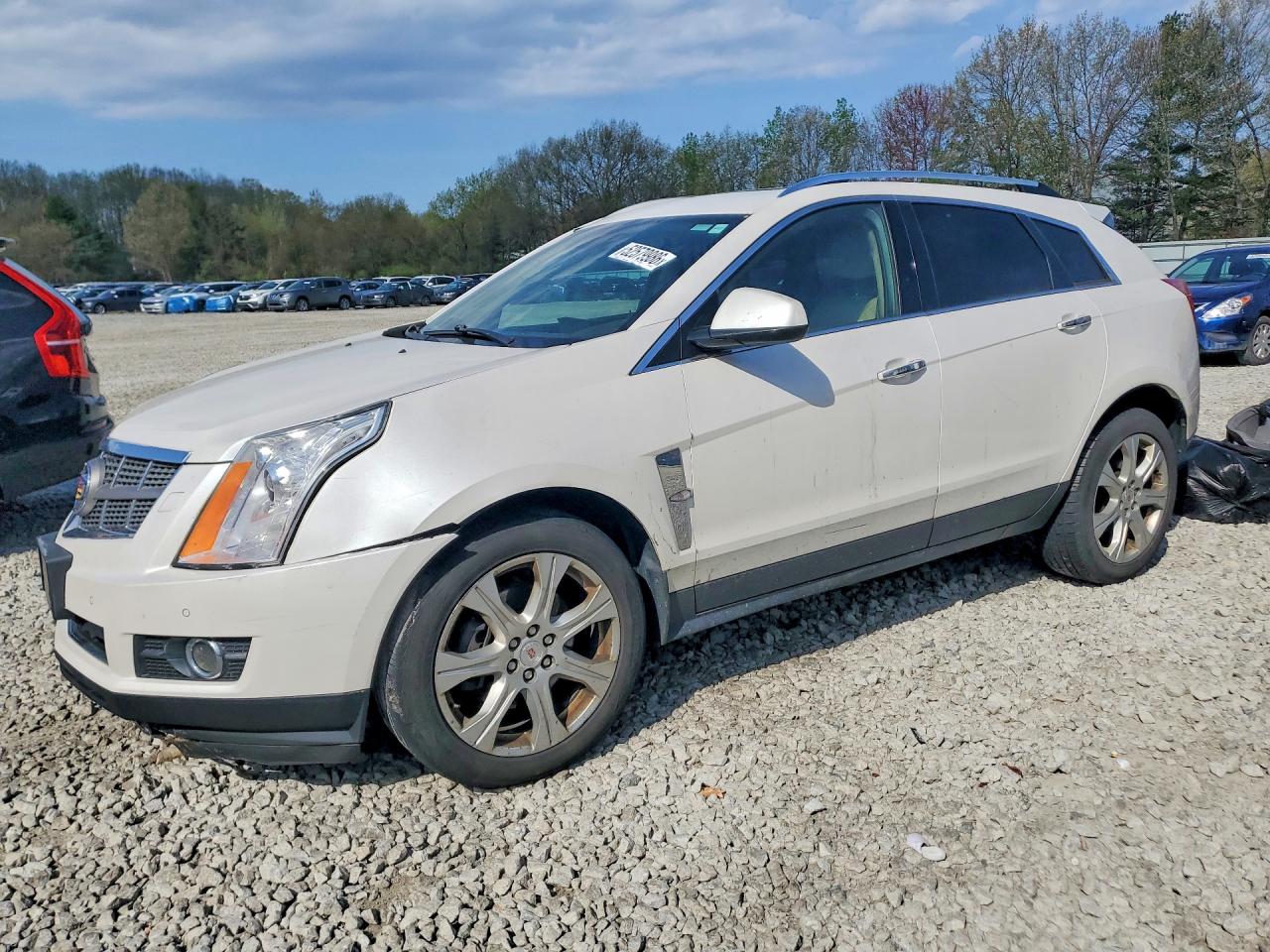 Salvage Cadillac SRX Image