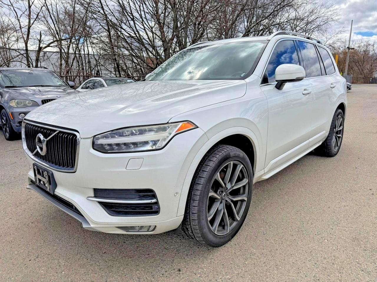 Volvo XC90 T5