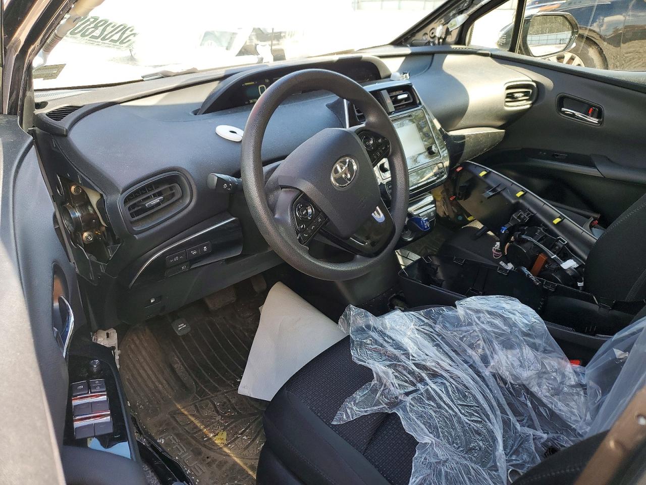 Toyota Prius Le Awd-e