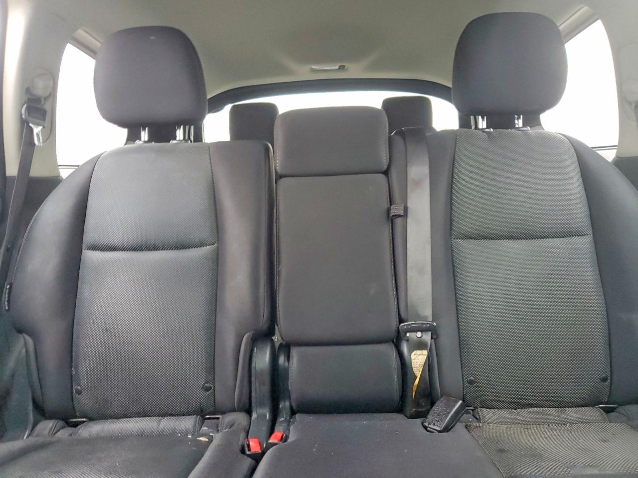Nissan Pathfinder S