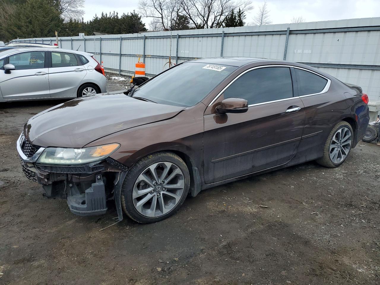 Salvage Honda Accord Image
