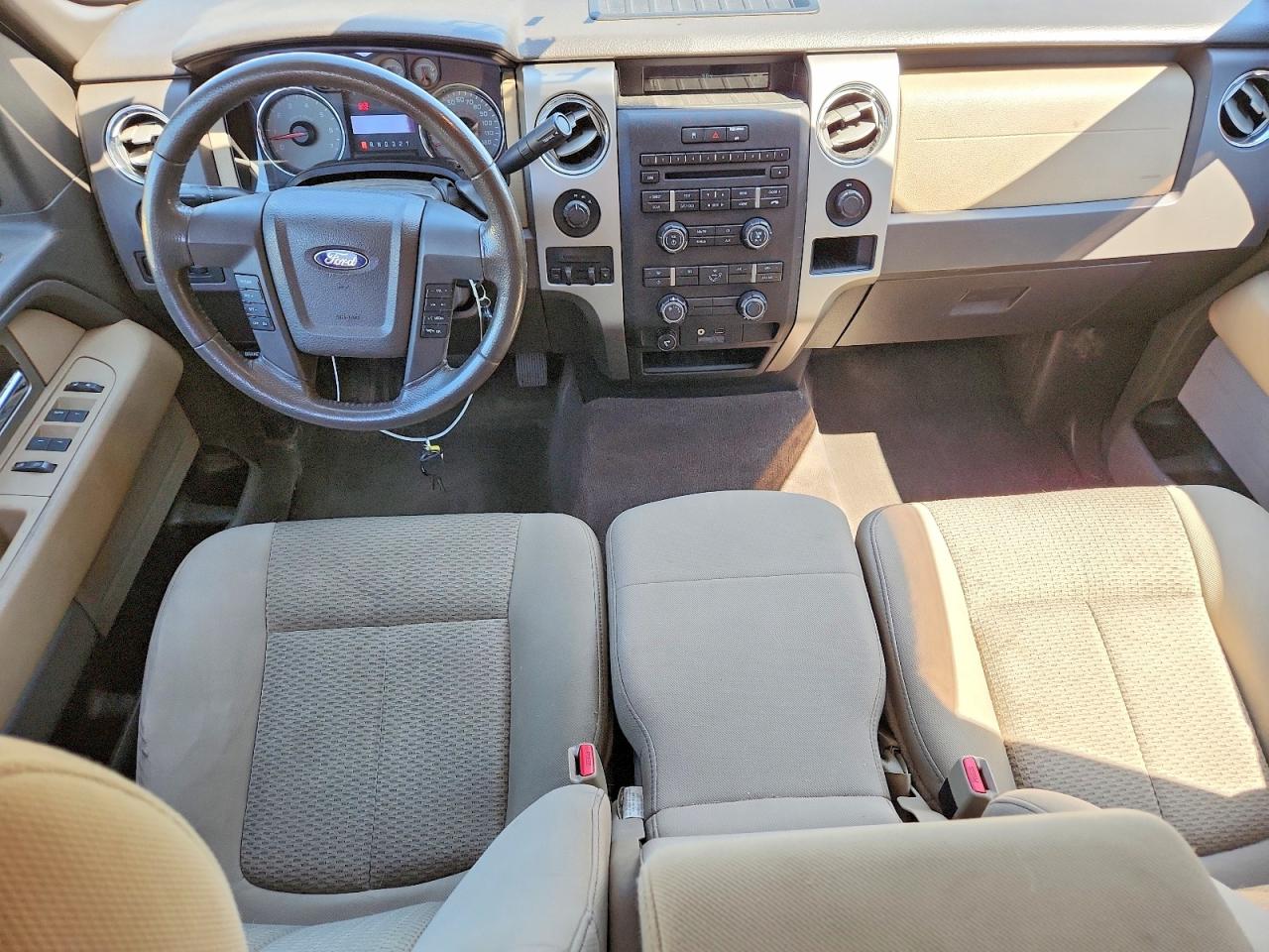 Ford F-150 Super Cab