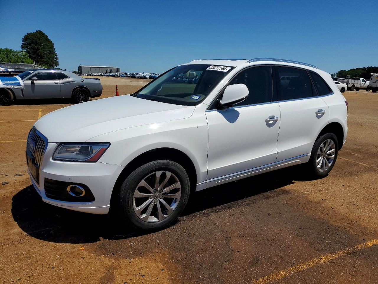 Salvage Audi Q5 Image