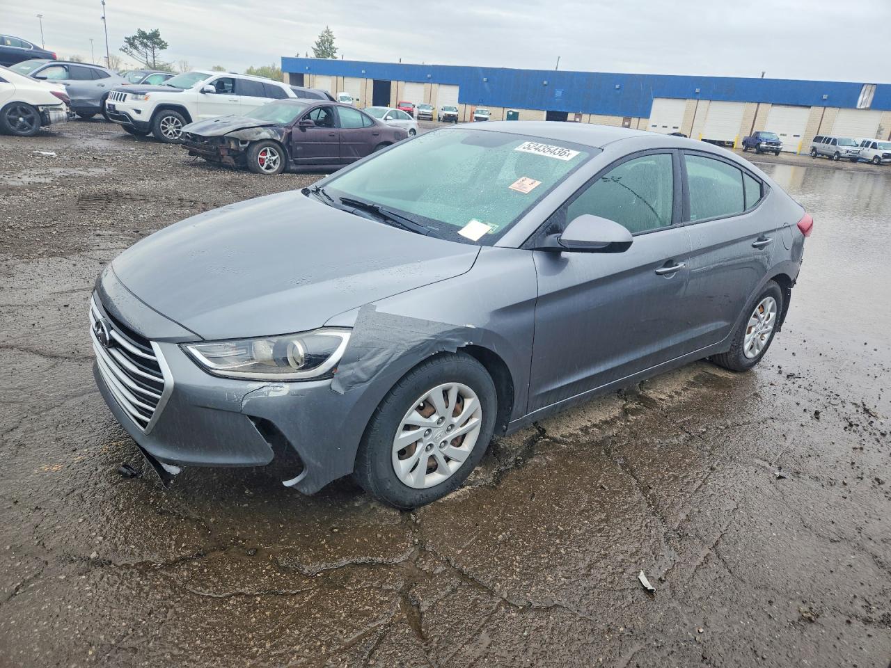 Salvage Hyundai ELANTRA Image