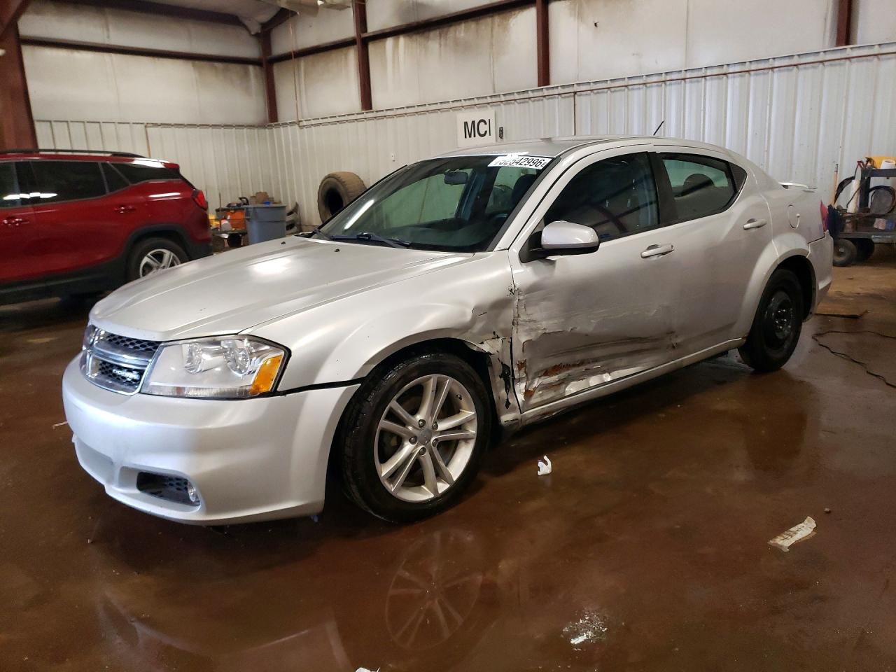 Salvage Dodge Avenger Image