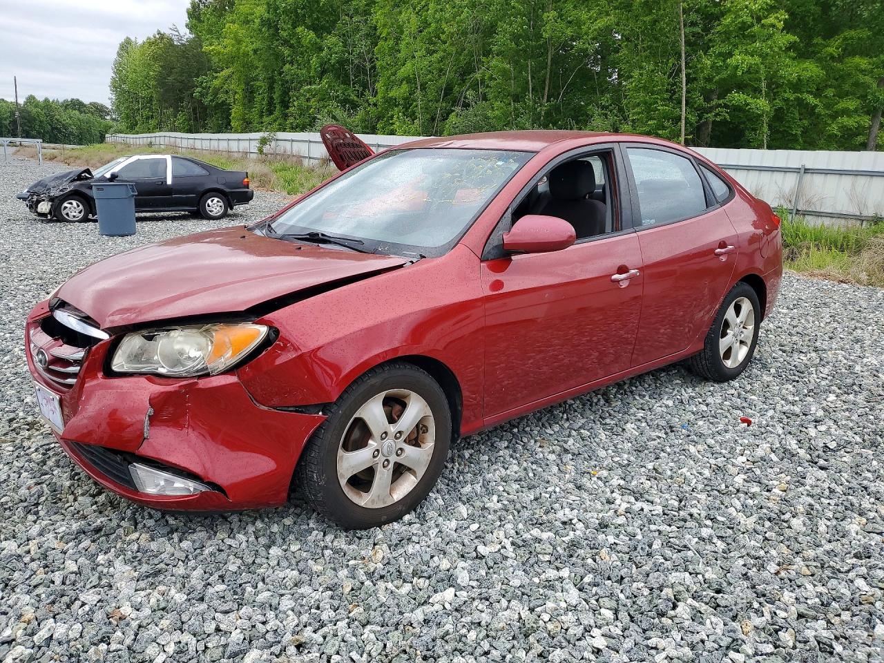 Salvage Hyundai ELANTRA Image