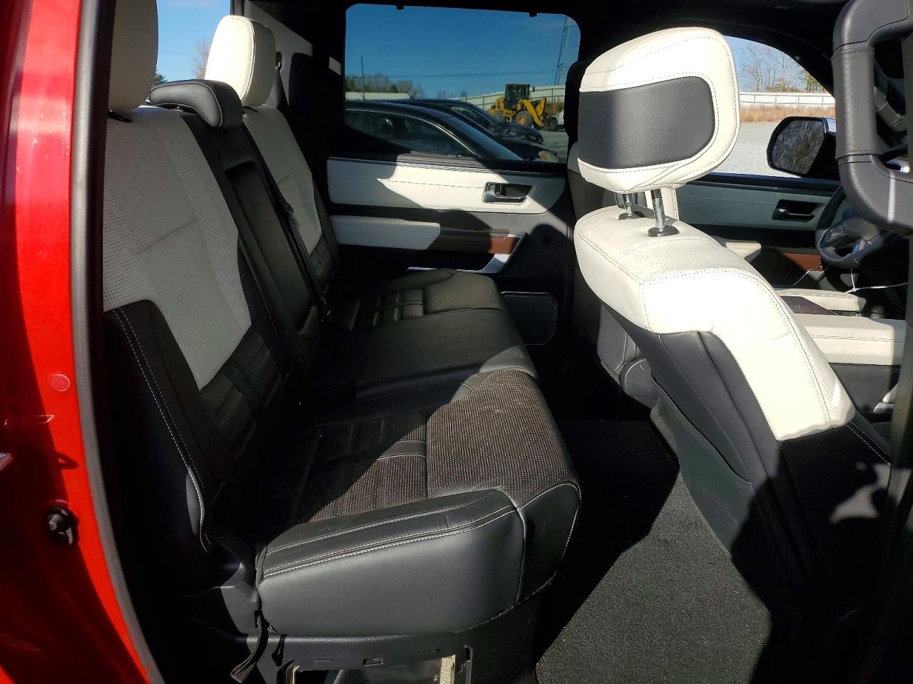 Toyota Tundra Crewmax Capstone