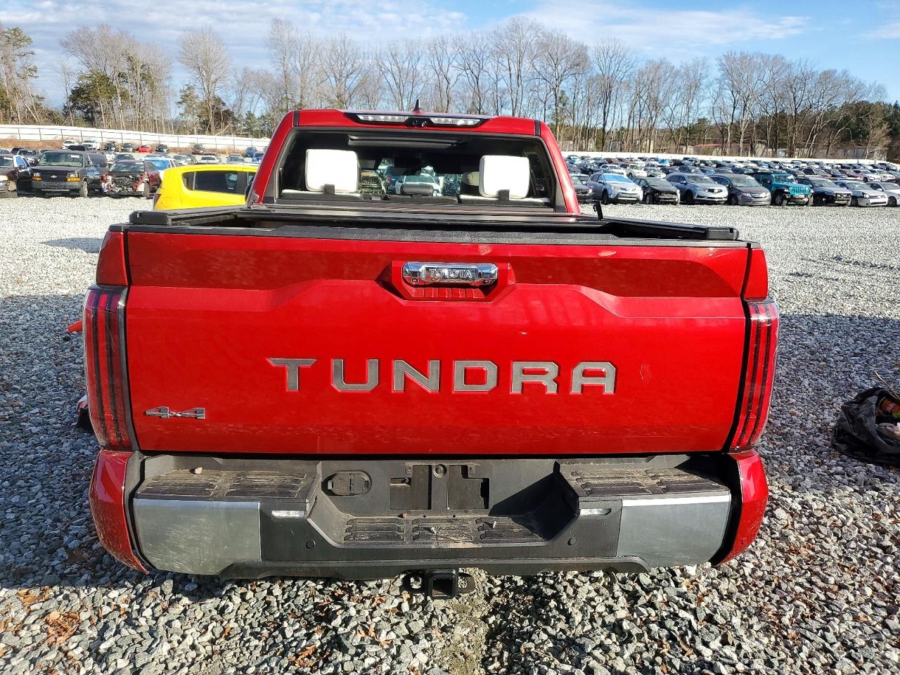 Toyota Tundra Crewmax Capstone