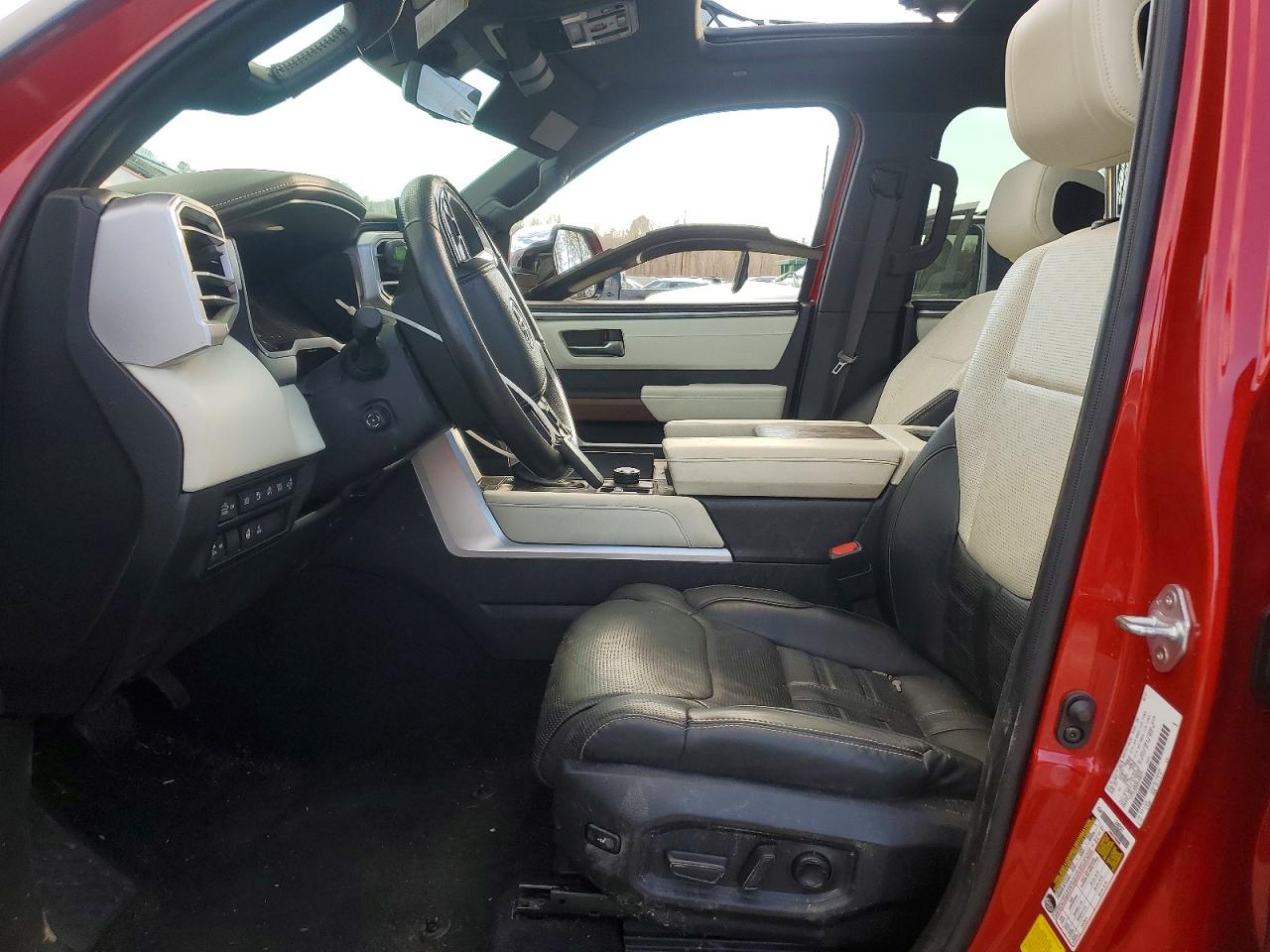 Toyota Tundra Crewmax Capstone