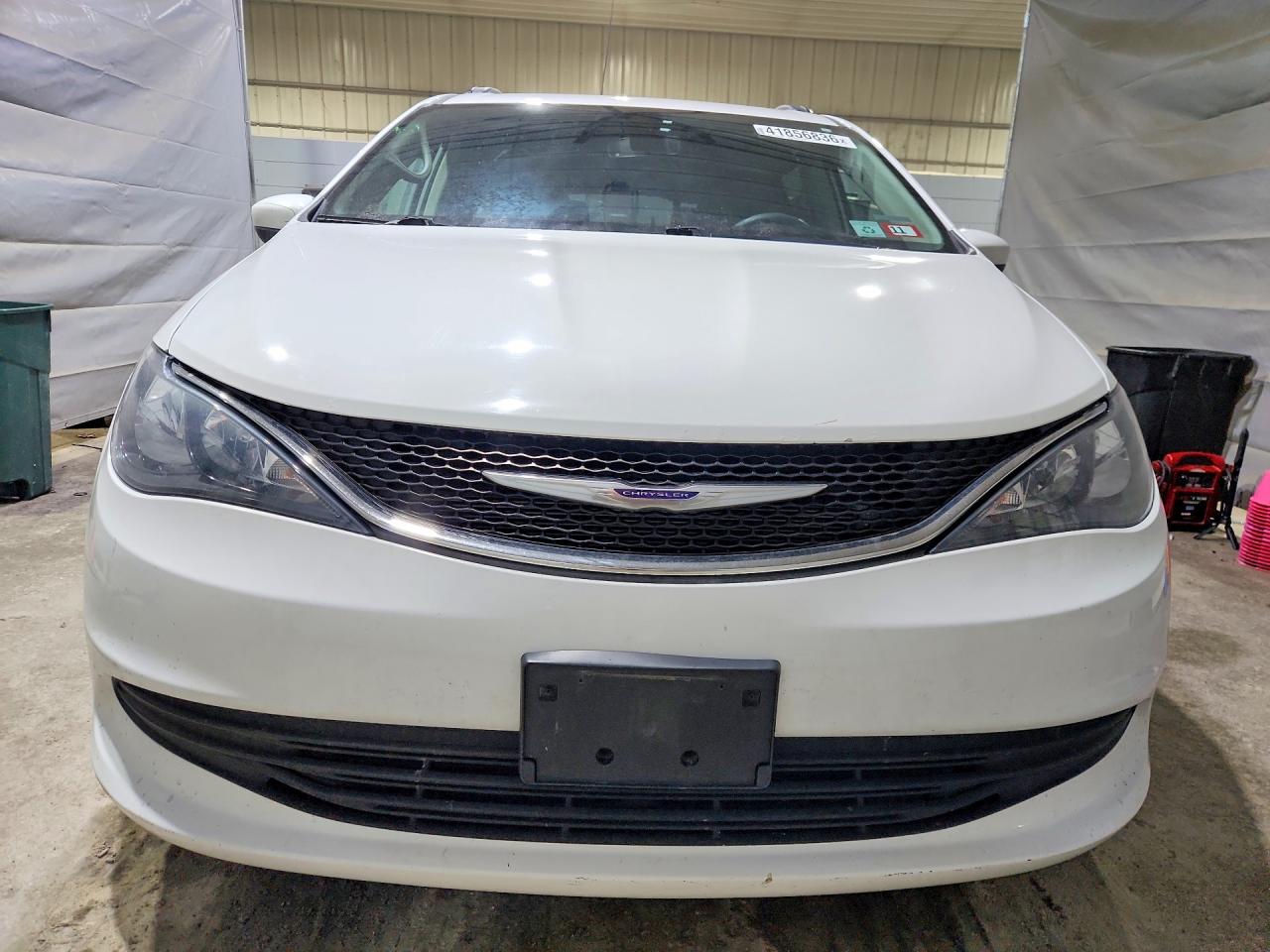 Chrysler Minivan Lxi