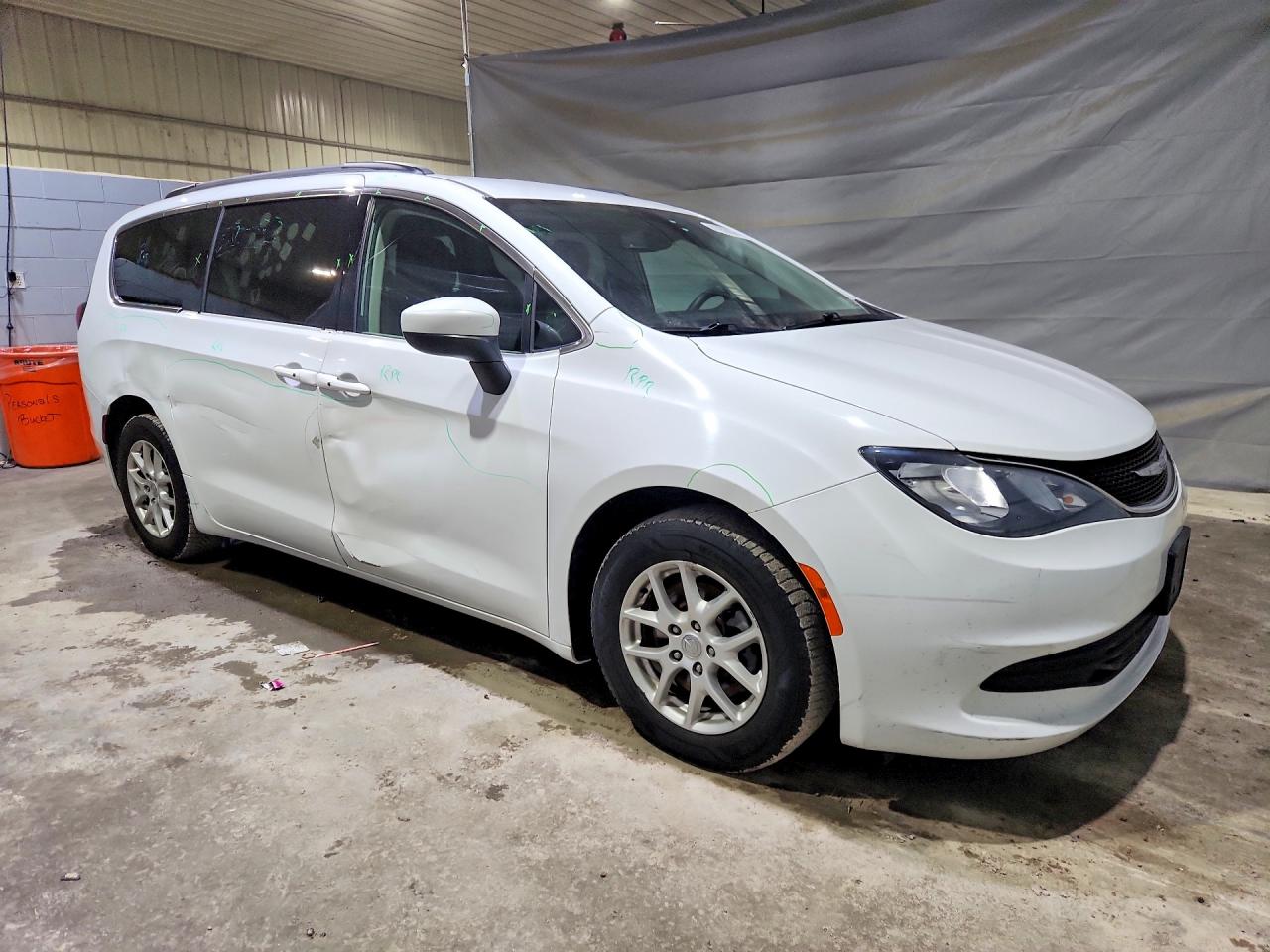 Chrysler Minivan Lxi