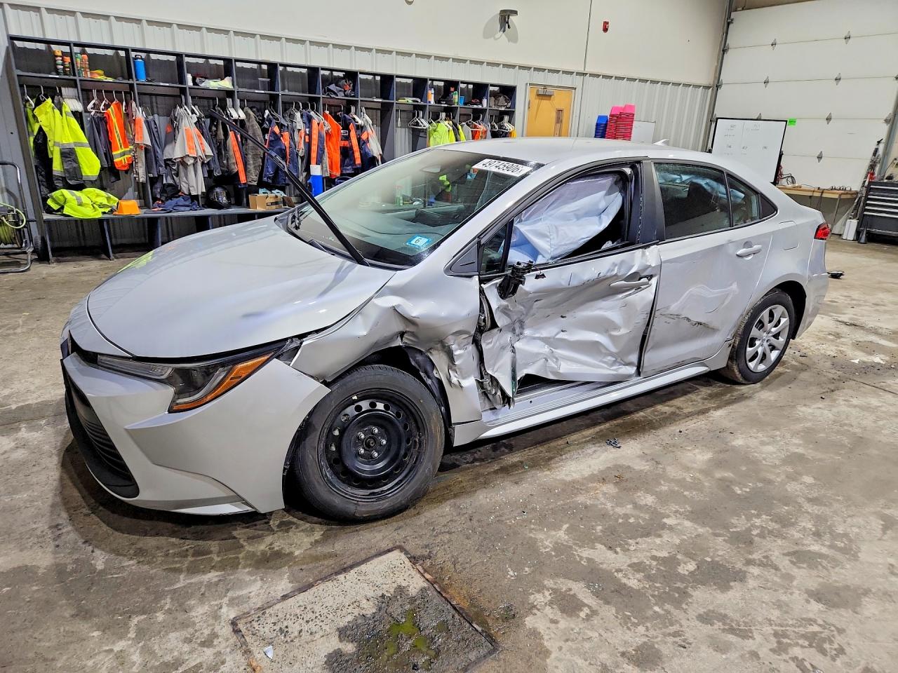 Salvage Toyota Corolla Image