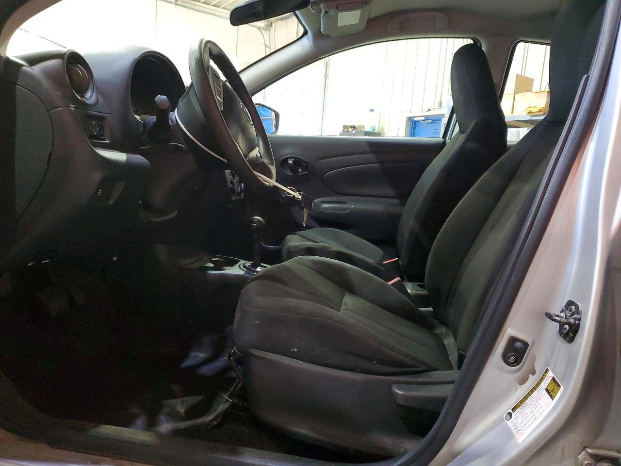 Nissan Versa 1.6 S Plus