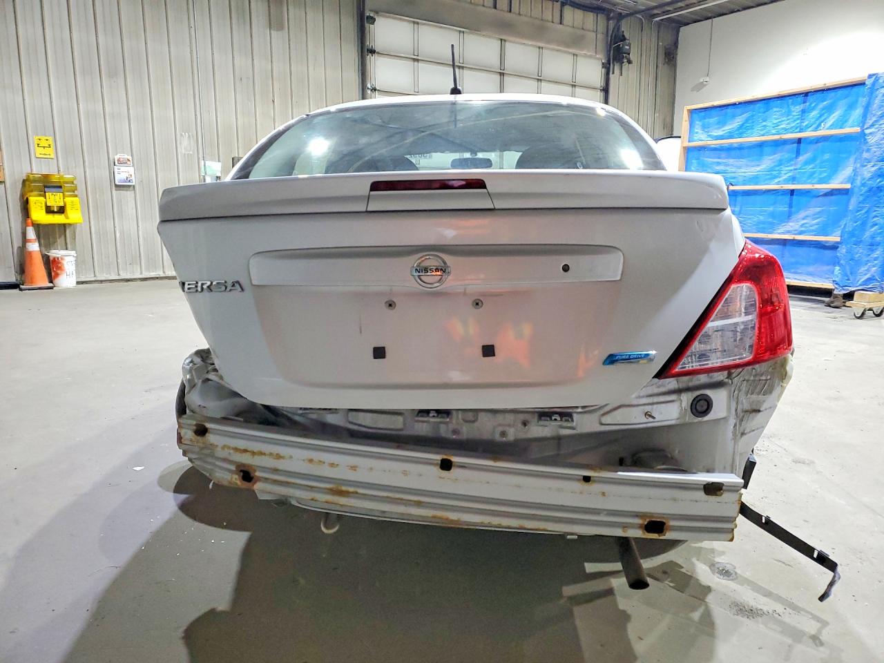 Nissan Versa 1.6 S Plus