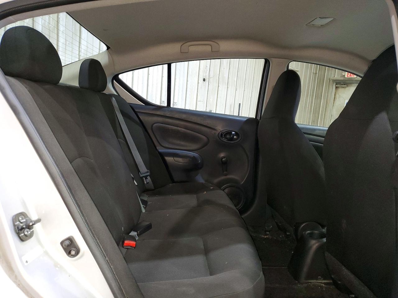 Nissan Versa 1.6 S Plus