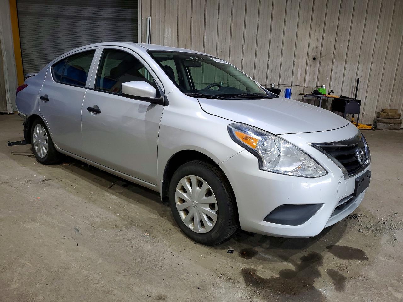 Nissan Versa 1.6 S Plus