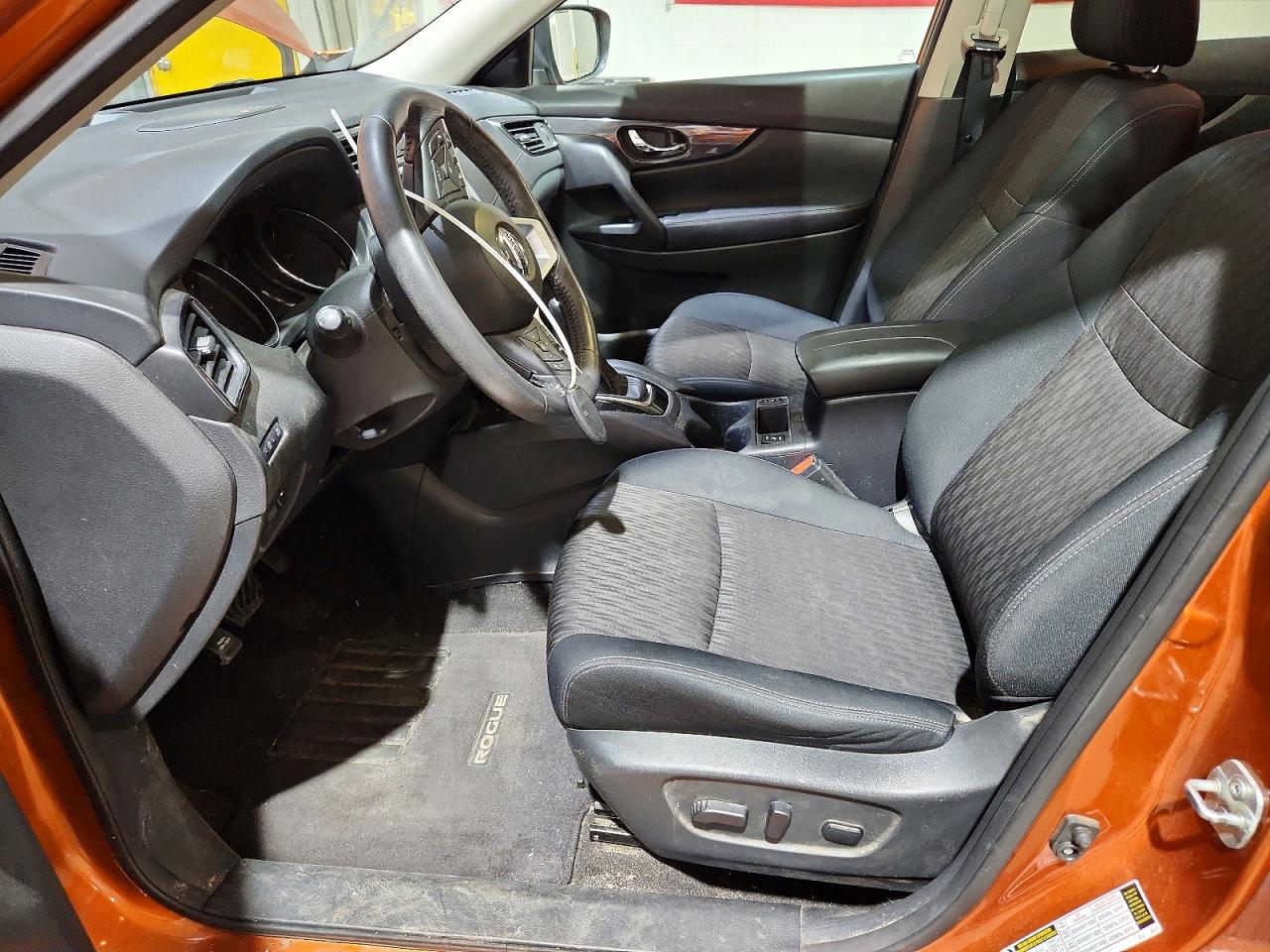 Nissan Rogue Sv