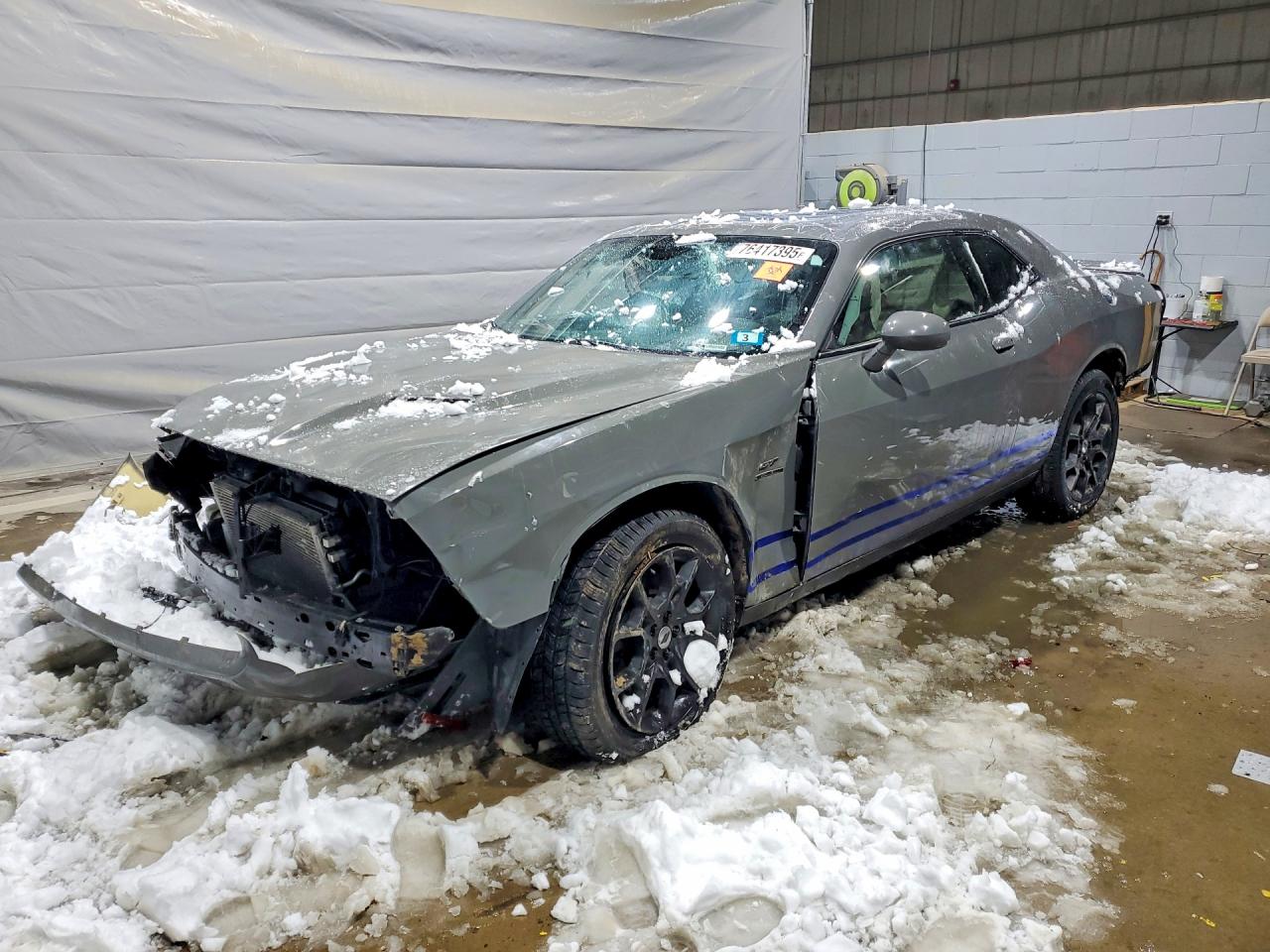 Salvage Dodge Challenger Image