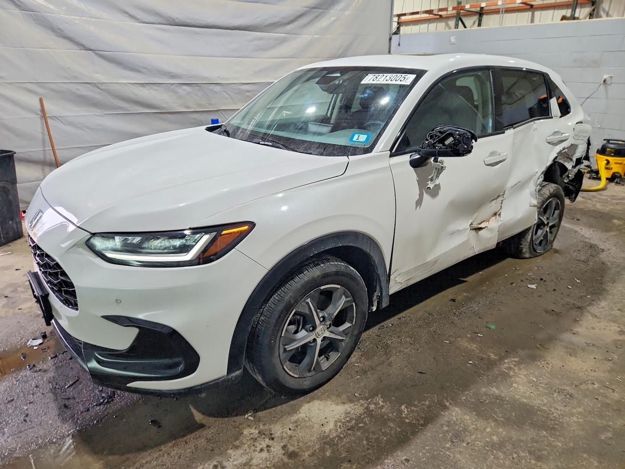 Salvage Honda HR-V Image