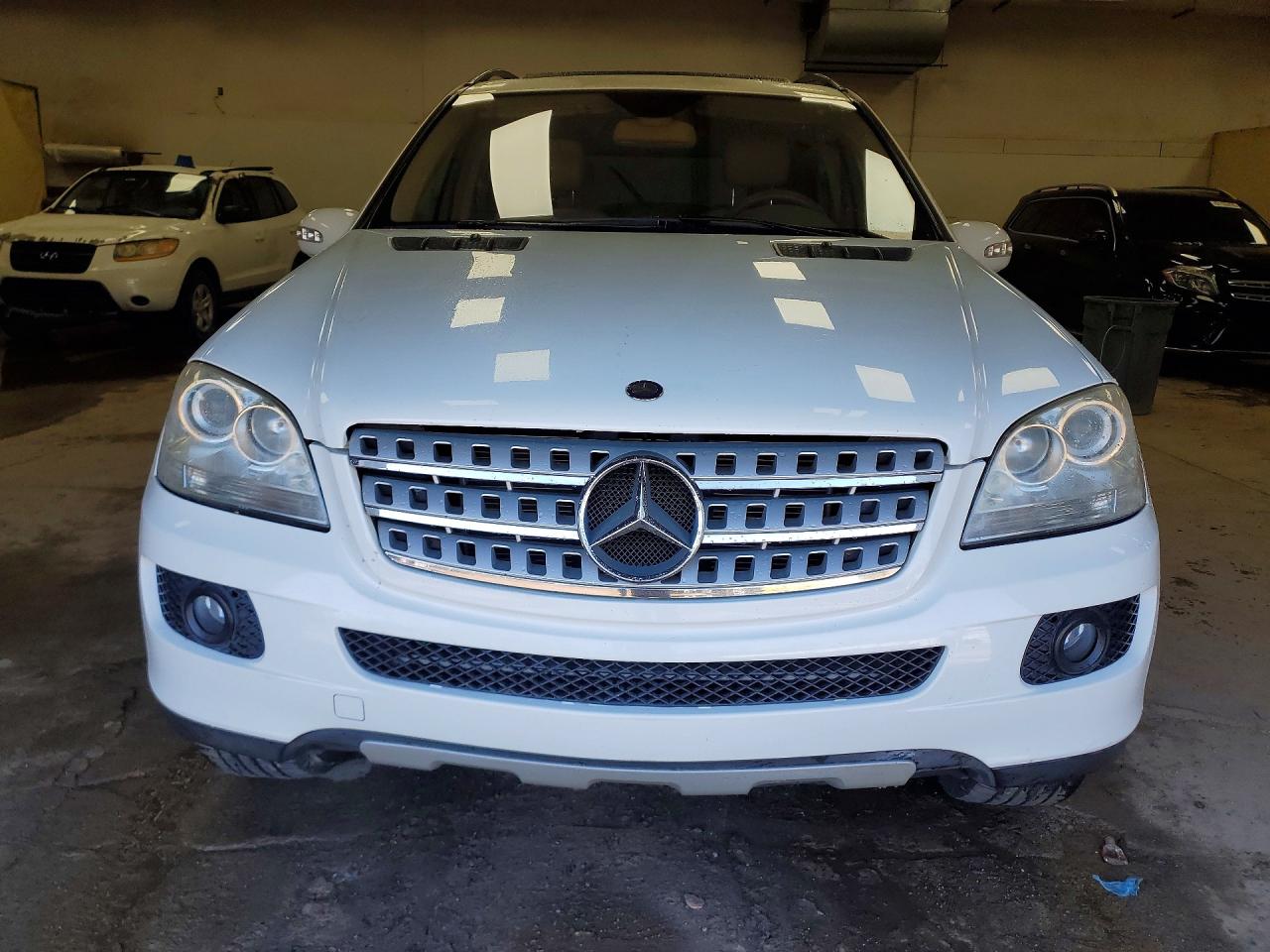 Mercedes-Benz M-Class 350