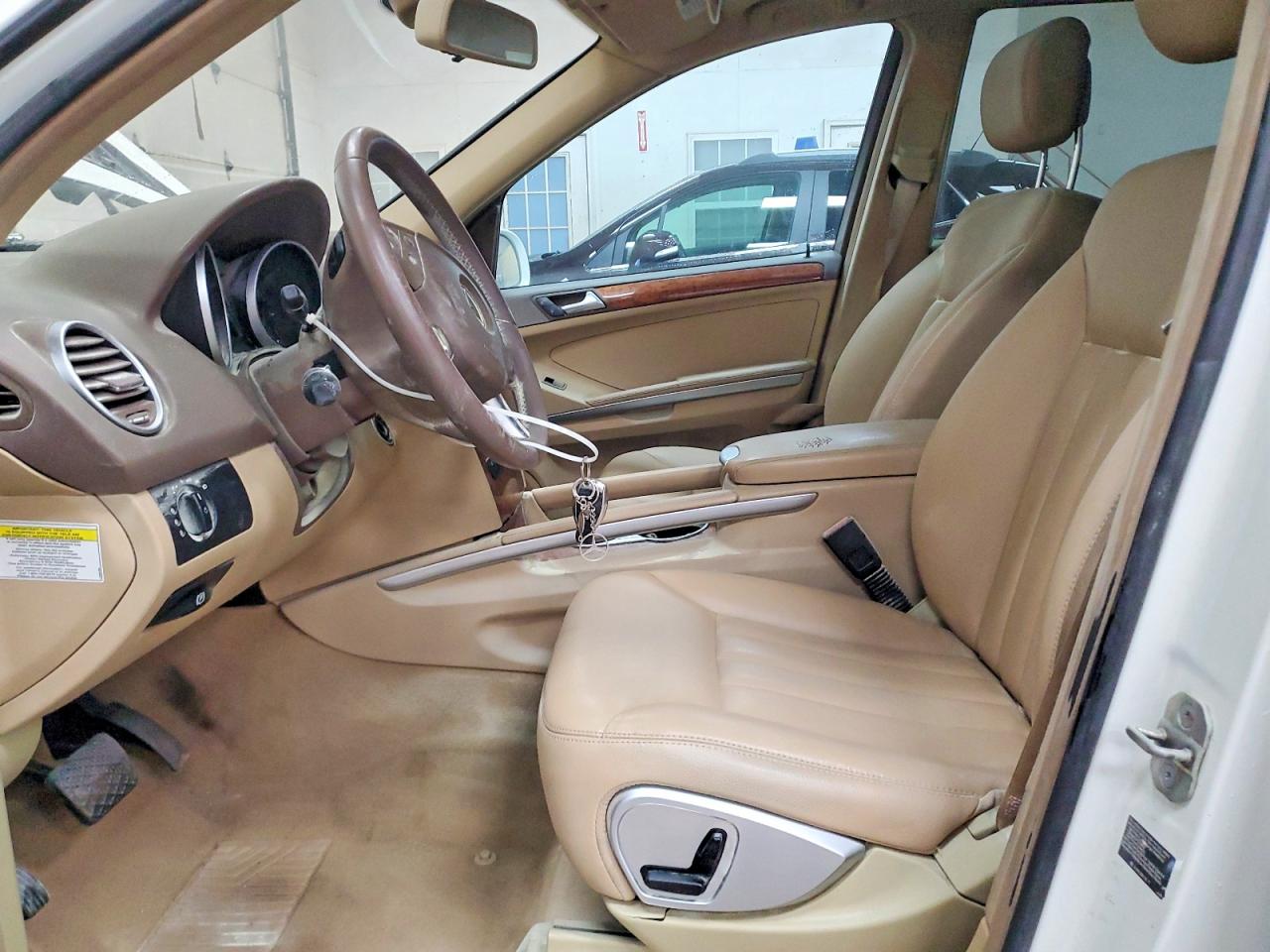 Mercedes-Benz M-Class 350
